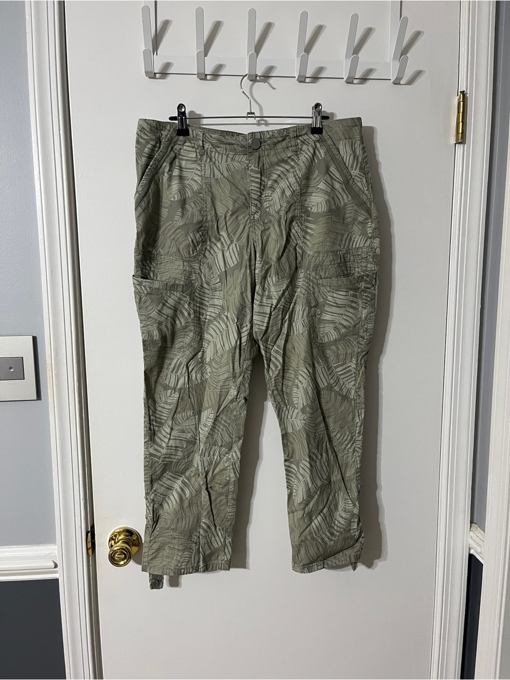 Democracy Jungle Leaf Cargo Capris